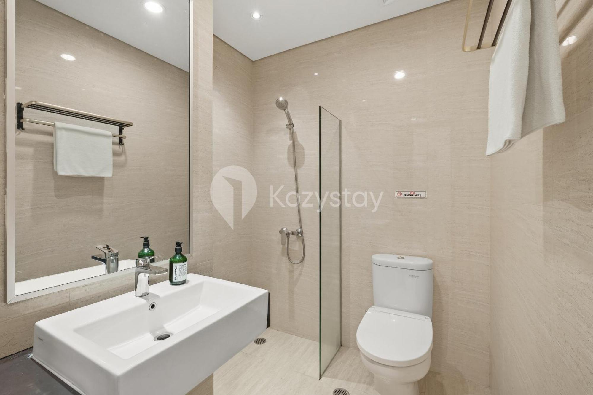 Meadow By Kozystay - Newly Renovated - Kebon Jeruk Giacarta Esterno foto