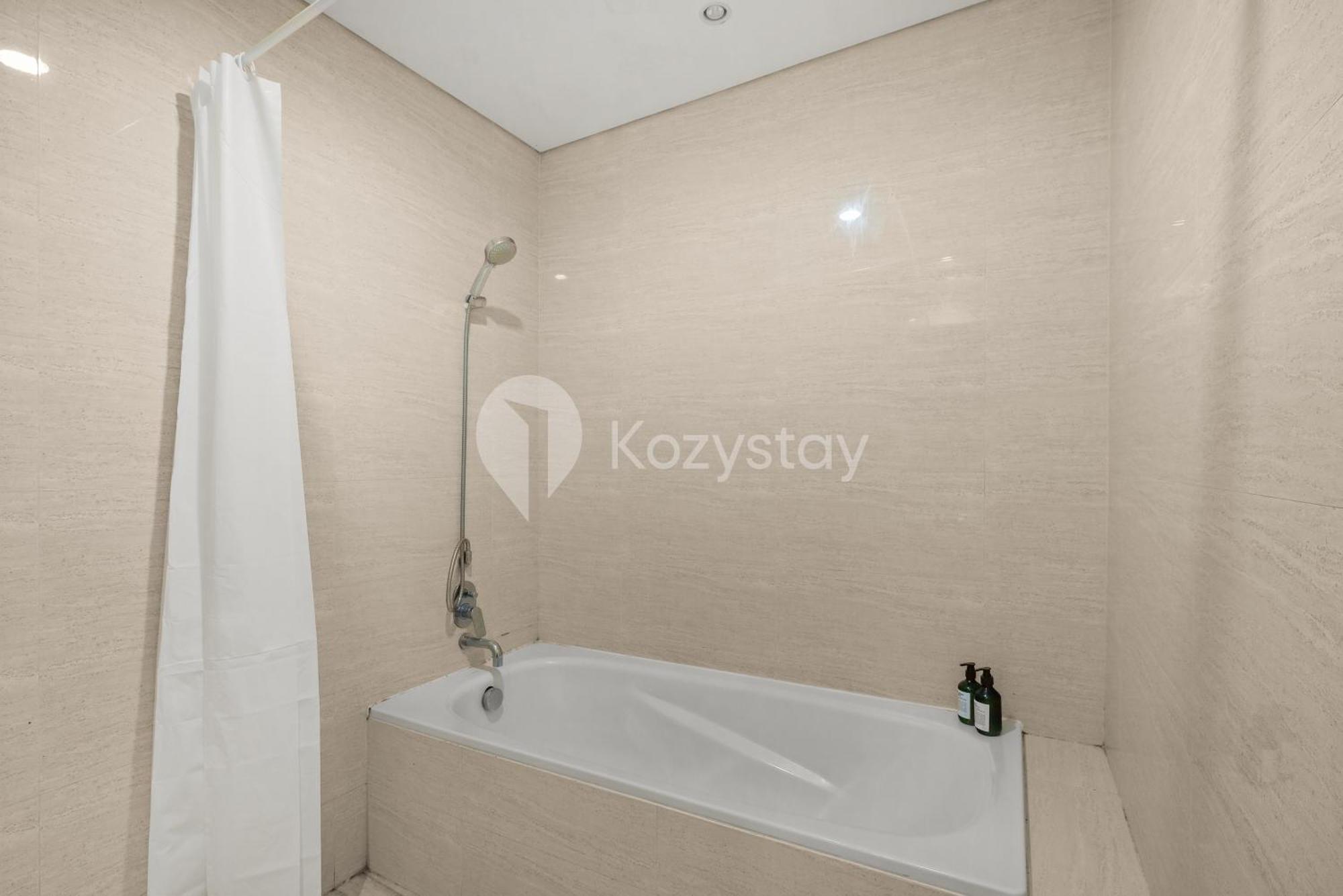 Meadow By Kozystay - Newly Renovated - Kebon Jeruk Giacarta Esterno foto
